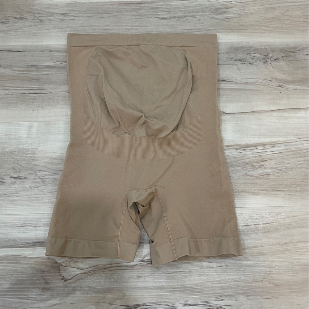 Isabel Maternity Shape wear Bike shorts Size Medium - Picture 3 of 7
